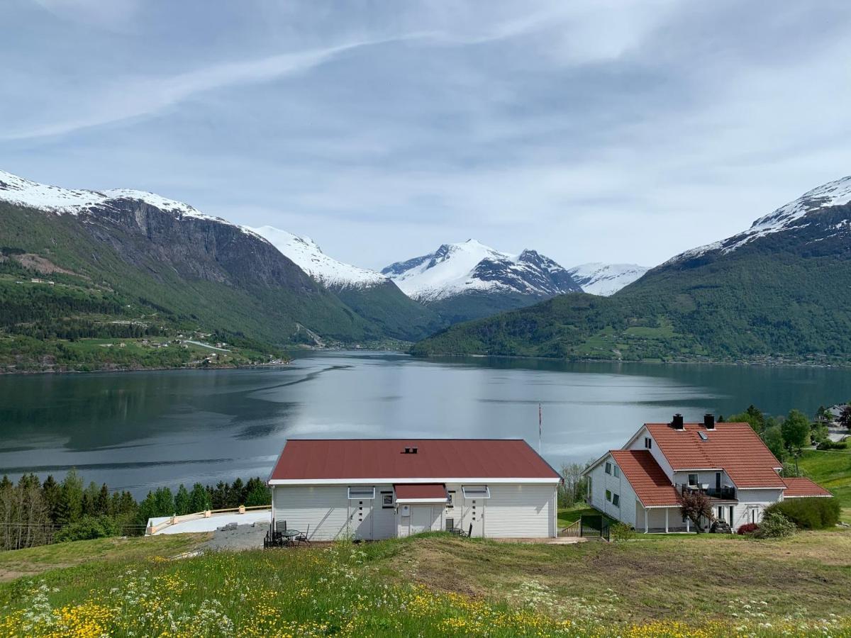 Olden Fjord Apartments Buitenkant foto